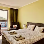 Baltic Inspiration - Guest Favorite, Location, 200m To Sandy Beach, 75 Sqm, 2 King Bedrooms, Jacuzzi Bath, Underground Parking, Super Host Gdańsk