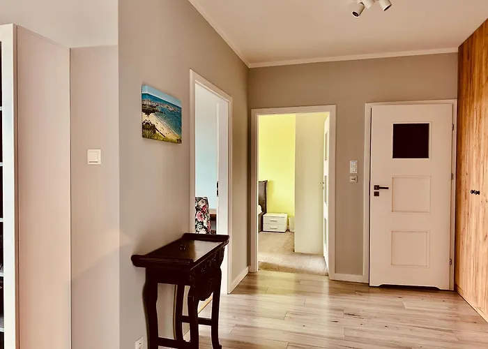 Baltic Inspiration - Guest Favorite, Location, 75 Sqm, 2 King Bedrooms, Jacuzzi Bath, Parking, Super Host Διαμέρισμα *
